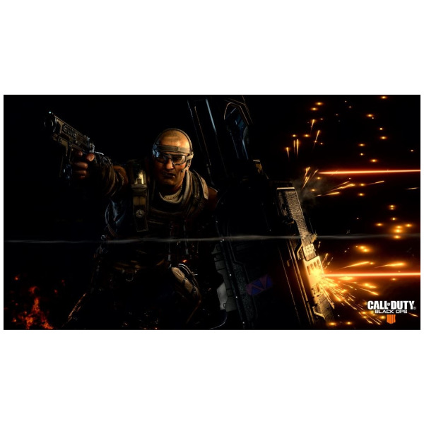 Alternative view of Call of Duty Black Ops IIII 4 - PlayStation 4 PS4